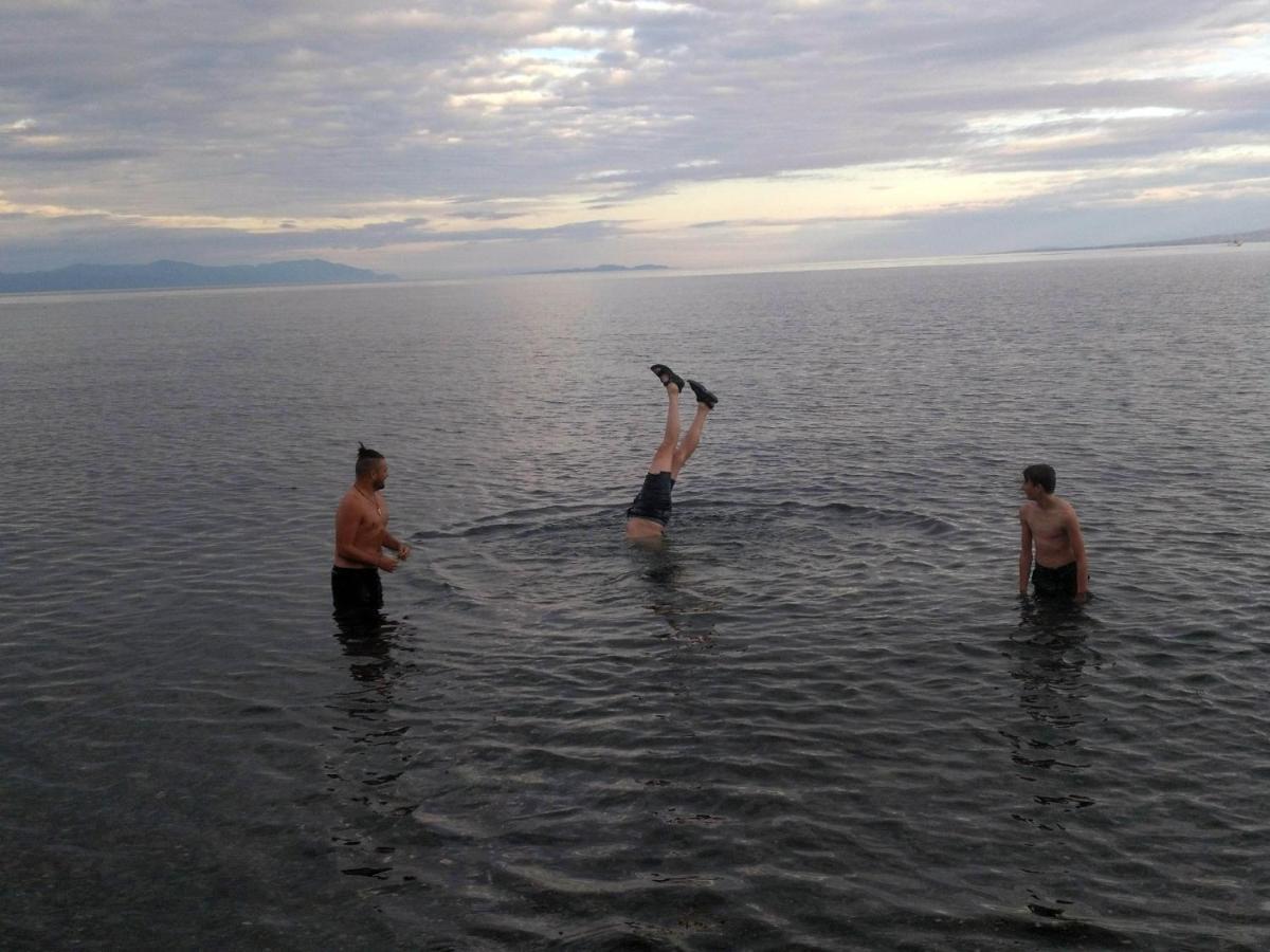 Oceanfront Paradise Комокс Екстериор снимка
